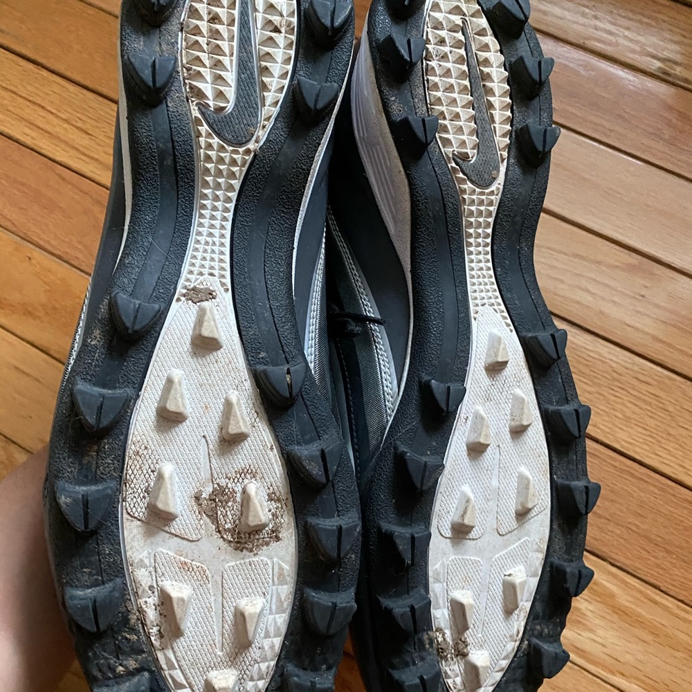 💜SOLD💜Nike football cleats - Picture 3 of 6